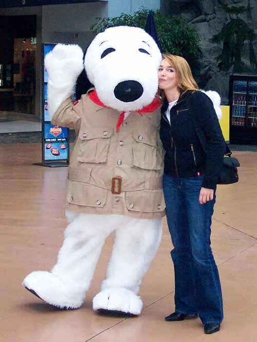 Mall of America - the biggest shopping mall ... with snoopy